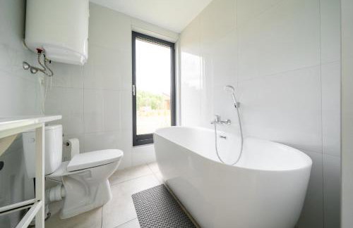 Nowoczesne Domki na Łące & Domki na Drzewie - Kołobrzeg - Sauna & Balia - PolanaGlamp - Photo 9