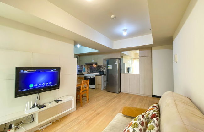 Cozy And Modern Look 2Br The Wave Kuningan Apartment - Foto 12