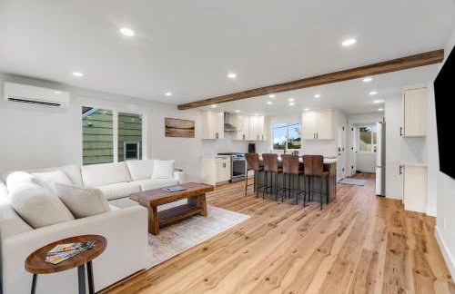 Sunny 3BR Retreat Near Everett Waterfront - Photo 18