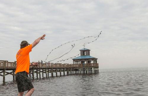 Stunning Waterfront Condo - Foto 17