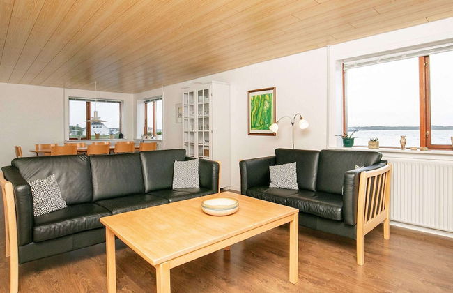 Seaside Retreat in Hvalpsund-by Traum - Photo 2