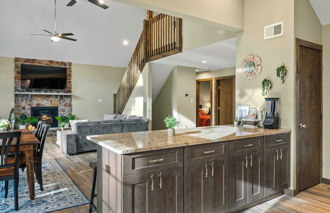 Lakeview Sunset Heaven Waterfront Escape + Private Dock Firepit + Game Room New Construction - Photo 17