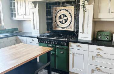 The Heights - quiet detached home - stunning views - Foto 9