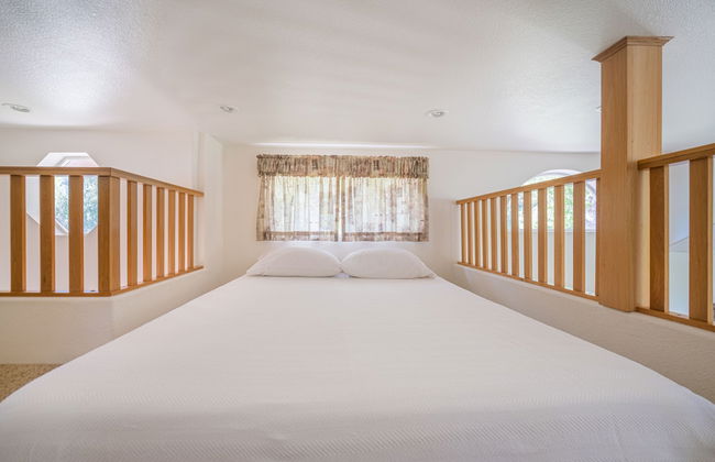 Strawhouse Resorts - Photo 28