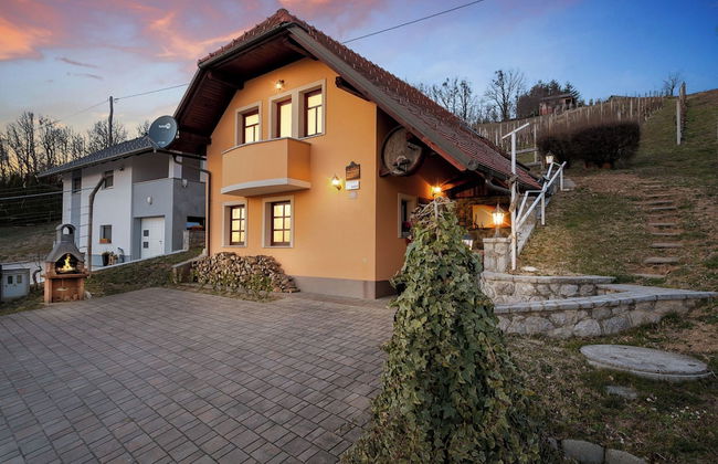 Holiday Home Tramte In Vineyards - Photo 1