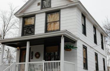 Designer Home, Hot Tub, Private Yard, & Projector - Foto 50