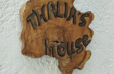 Thalia's Cottage - Cozy, Romantic Retreat with Sea & Mountain views - Photo 3