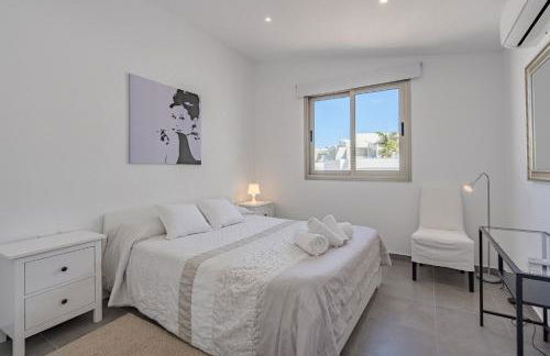 Villa Caterina, Luxury Villa with Heated Pool Ocean View in Adeje, Tenerife - Foto 26