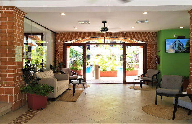 Hotel Colonial Playa del Carmen - Photo 4