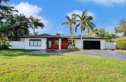 Coral Lane by Rove Travel - Home with Pool & BBQ - Foto 49