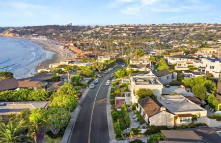 Sea Serenity Coastline Views and Pool - Photo 44
