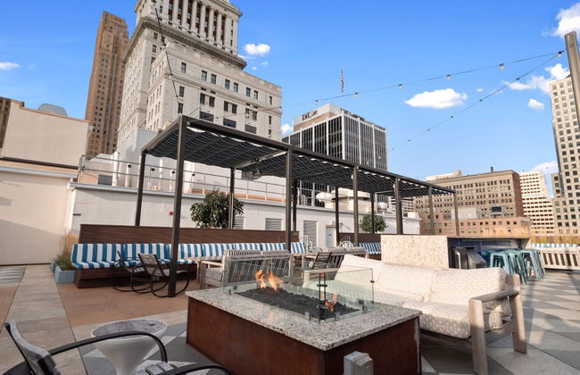 Cincinnati City Club Apartments by Airriva - Photo 16