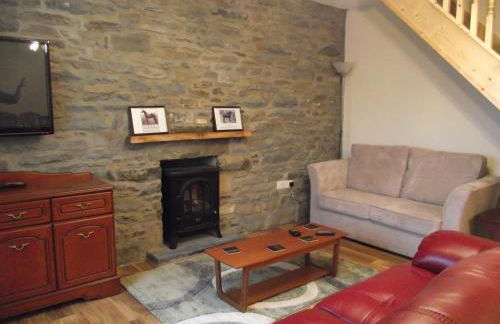 Cob Cottage - Photo 15