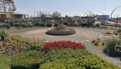 Beach Apartment - Sleeps 4, Garden & Parking - Foto 5