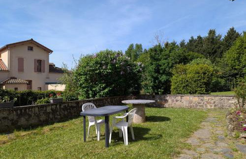 Maison calme avec grand terrain, proche commodités et sites médiévaux - FR-1-582-133 - Foto 4