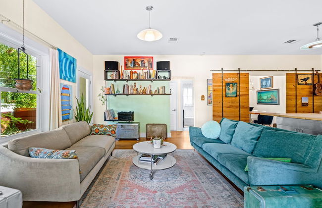 Eclectic 3 Bedroom Block From South Congress! - Foto 14
