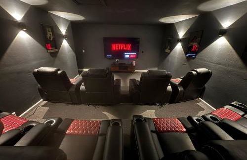 SD Lux Oasis: Theatre, Spa, 14Beds, AC, Sleeps 20+ - Foto 1