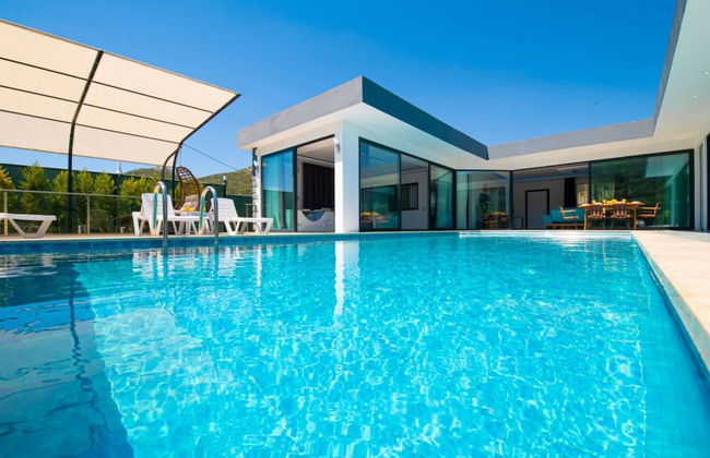 Dreamy Villa With Private Pool and Jacuzzi in Kas - Foto 31