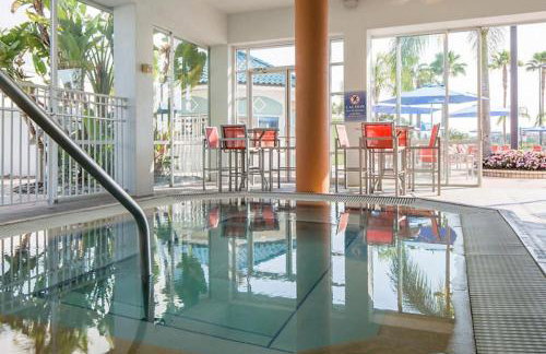 Enjoy your AM coffee in resort relaxation garden in this great 1BD condo in Orlando - Foto 13