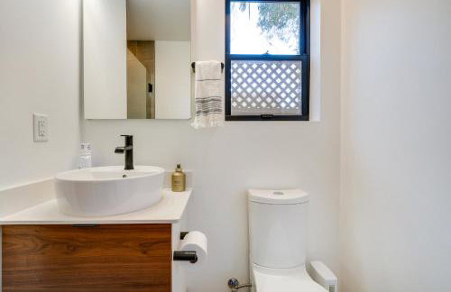 Redwood City Escape with Big-Screen TV! - Foto 22