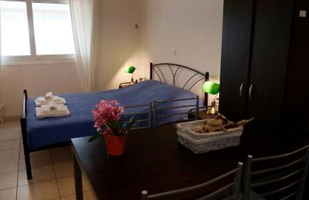 Loutsa Finikounta, 1room Apartment on the beach - Photo 5