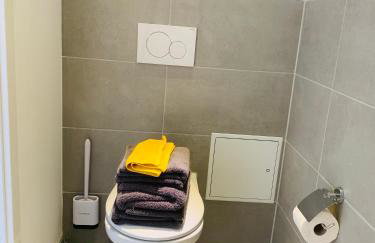 FEDDERSEN LIVING Kernsanierte Ferienwohnungen - Gemütlich - Netflix - Voll ausgestattet - zentral - Foto 13