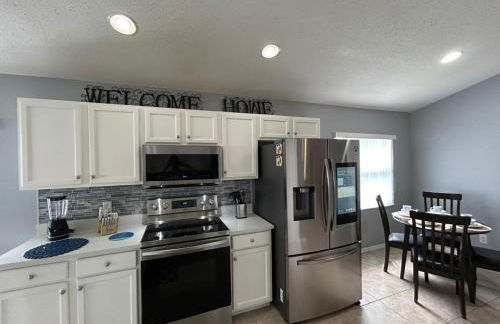 4 bed pool home close to Disney - Foto 11