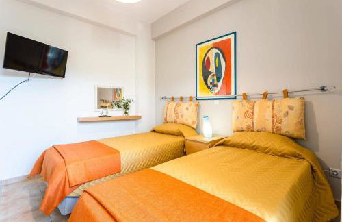 Kitries Summer Getaway - Eden Cozy Suite - Photo 29