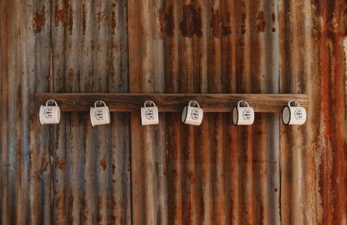 Secluded rustic 3-bedroom cabin on private land - Photo 48