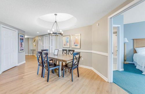 10th Floor Oasis Stunning 2BR with Spacious Private Double Balcony at The Wyndahm Ocean Walk Resort - Foto 16