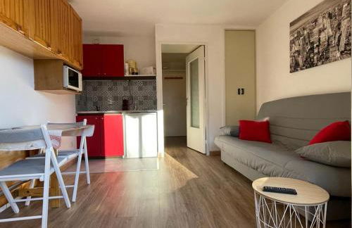 Studio rénové avec balcon, proche télécabine, 4 pers - FR-1-165A-177 - Foto 1