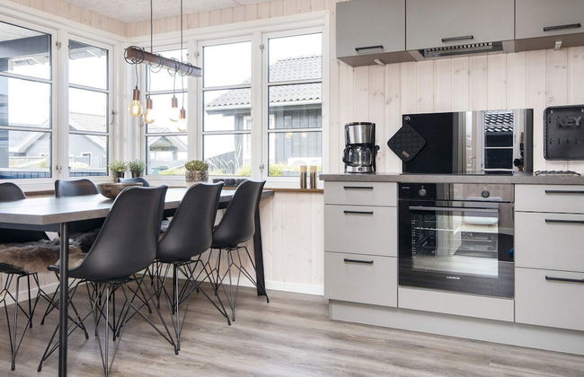 6 Person Holiday Home in Bjert - Foto 9