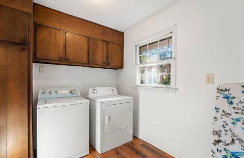 4-Bed 2-Bath Pet Friendly Home in Stonecrest - Foto 14