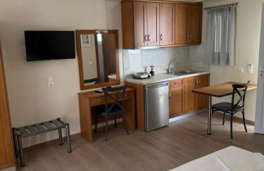 TRIANTAFYLLOY ROOMS - Photo 23