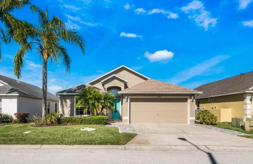 Great Location, gated community, private heated POOL - Foto 26