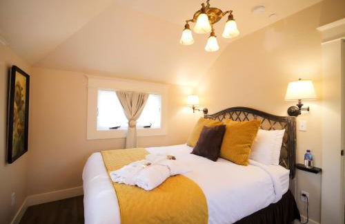 RedTail Inn - 3 Suites Sleeps up to 12 - Foto 17