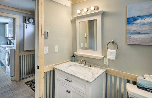 Lakefront Vacation Rental with Fire Pit and Dock! - Foto 15