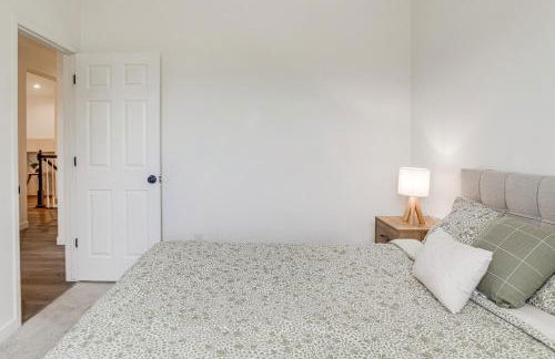 Seasonal Pool, Balcony Quiet and Cozy Aurora Condo! - Foto 22