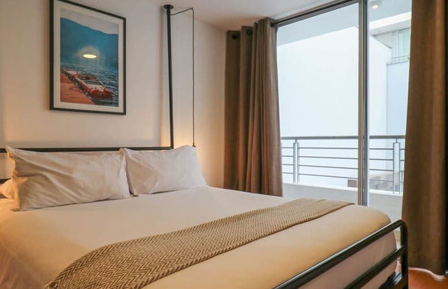 w Art Deco 1BR With Pool View in Barranco - Photo 2