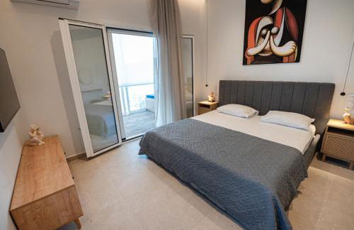 SEMIRAMIS Luxury Apartments - Photo 9