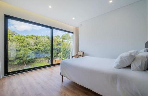 Lotus House - Heated Pool & Jacuzzi near the Beach - Photo 41