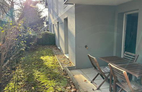 Emerald Chic - Terrace Fiber & Parking - 4 Guests - AC - Foto 10