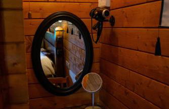 APPLE Cabin - Little Log Cabin in Wales - Photo 16