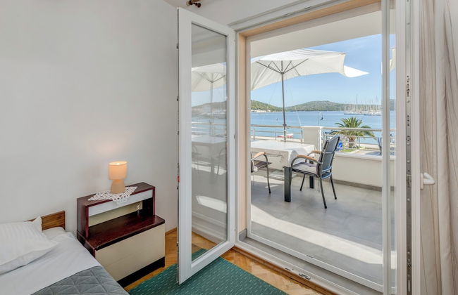 Seafront apartments Marija with terrace and mooring - Foto 35