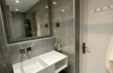 Le Rooftop Tropézien - Photo 28