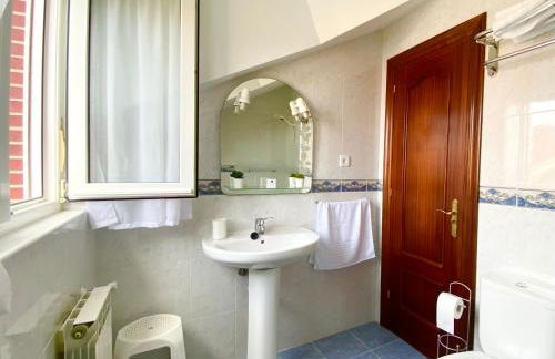 Casa de Anmar casa independiente con jardín, Ajo - Foto 15