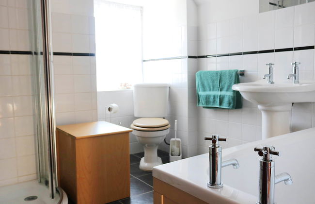 2 bedroom House in Isle with garden - Photo 15