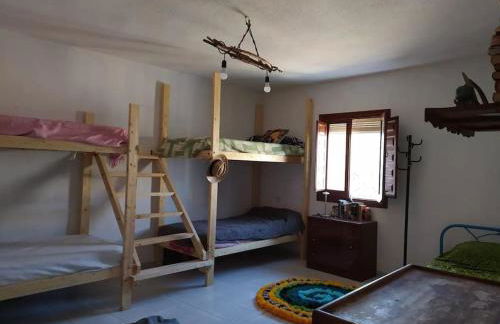 La Casa del Río, piscina natural a 5 min en coche - Foto 5