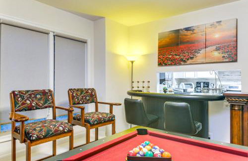 Elevator In-Unit 3-Story Condo Only 14 Mi to DC! - Foto 14