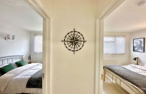 5 bedroom detached house sleeps 13 spacious Parking 5 mins driving to Bicester Village - Foto 32